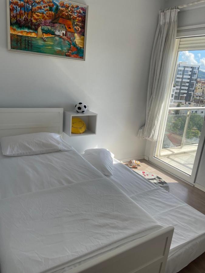 Anna'S Apartment 2 تيرانا المظهر الخارجي الصورة